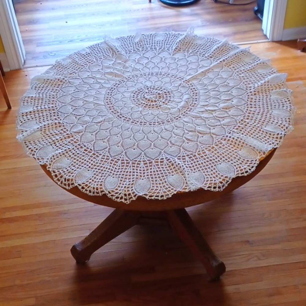 50" round hand crocheted tablecloth 5526